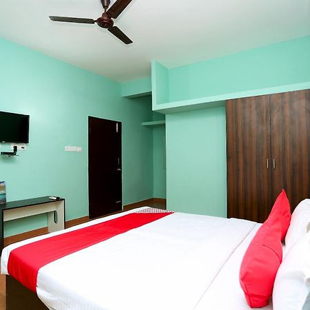 Oyo 17276 The Maple Tree Hotels Bhubaneswar Esterno foto