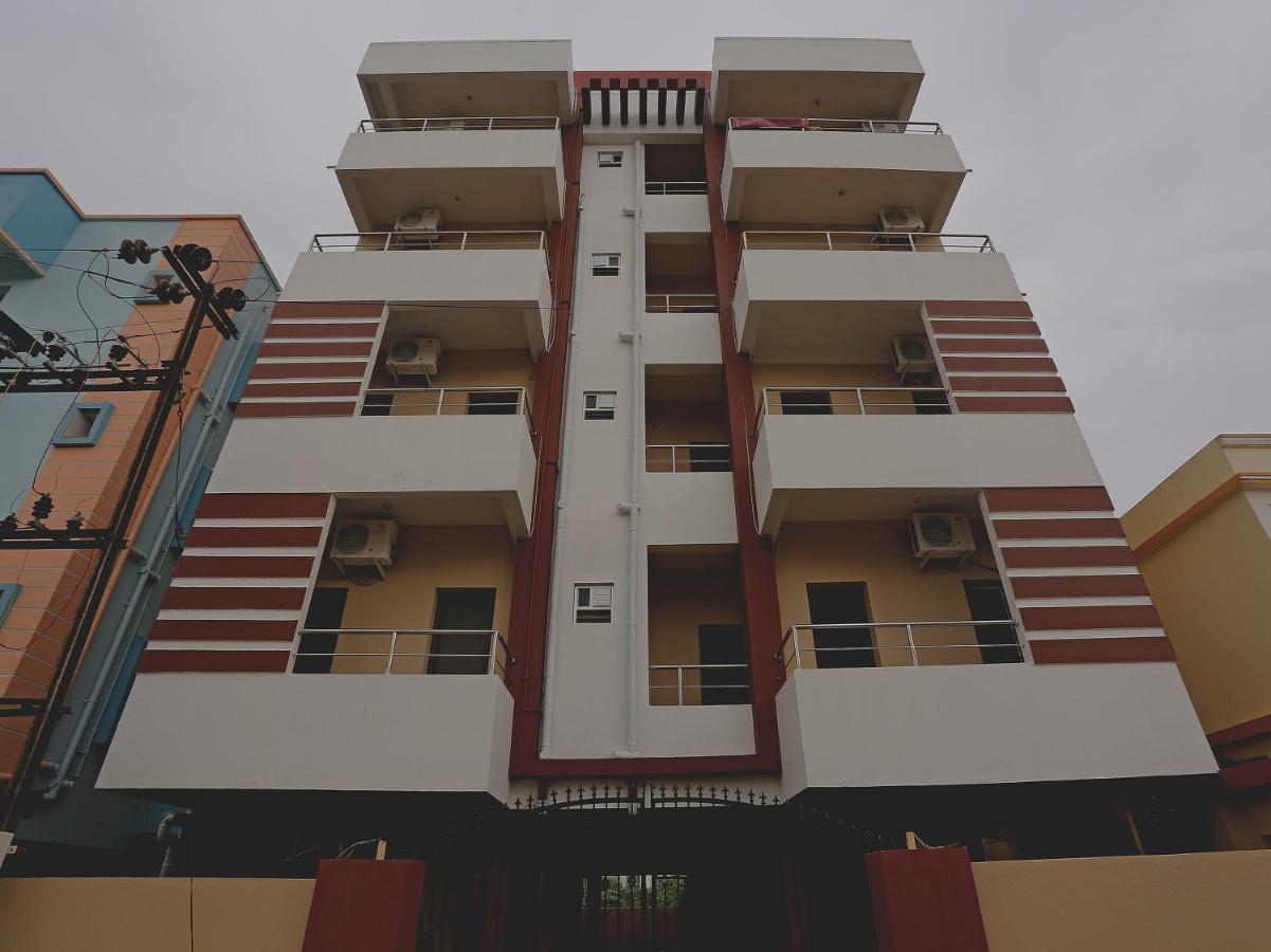 Oyo 17276 The Maple Tree Hotels Bhubaneswar Esterno foto