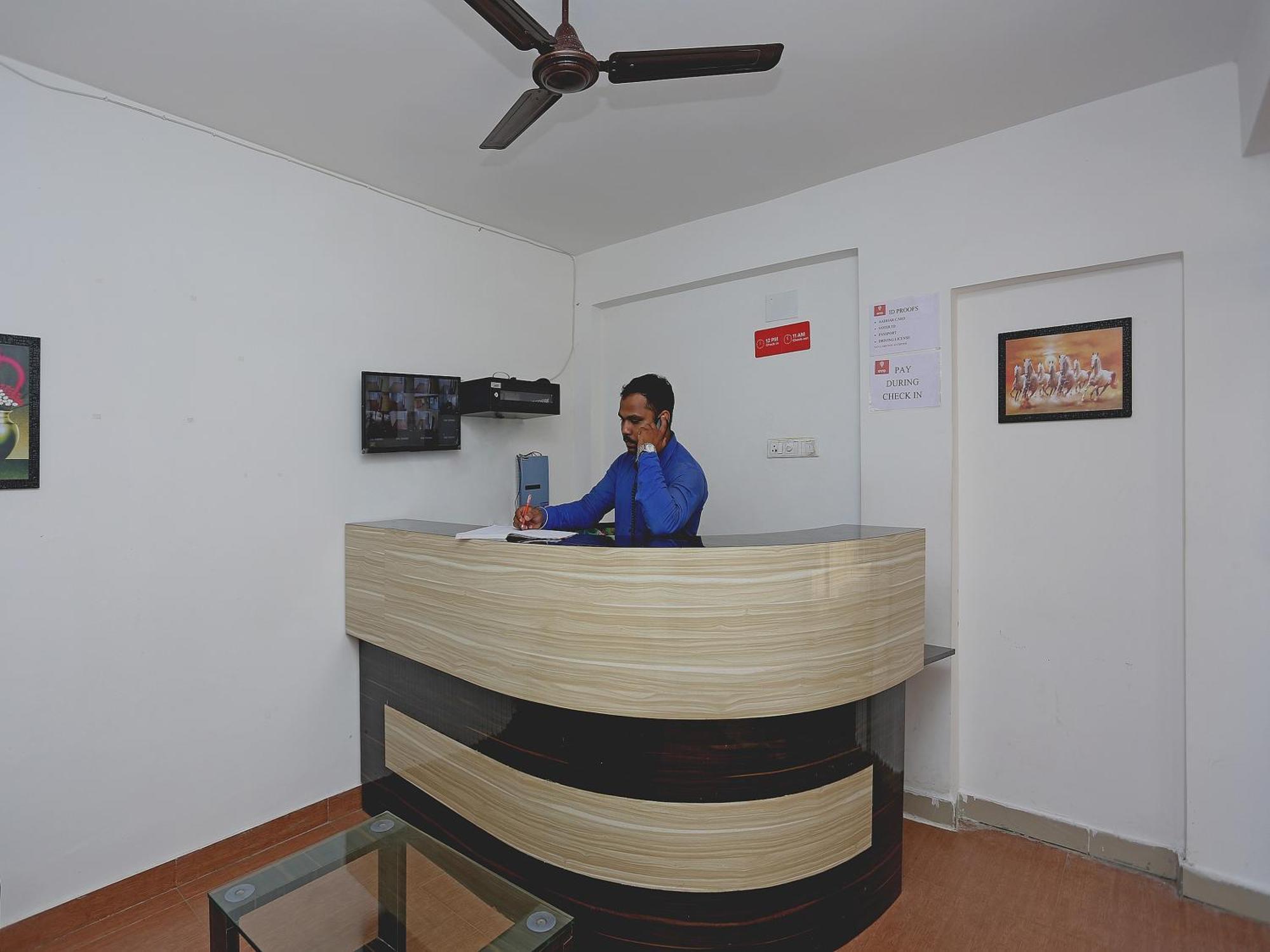 Oyo 17276 The Maple Tree Hotels Bhubaneswar Esterno foto